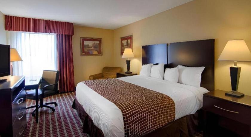 Surestay Plus Hotel Tarboro Exterior photo