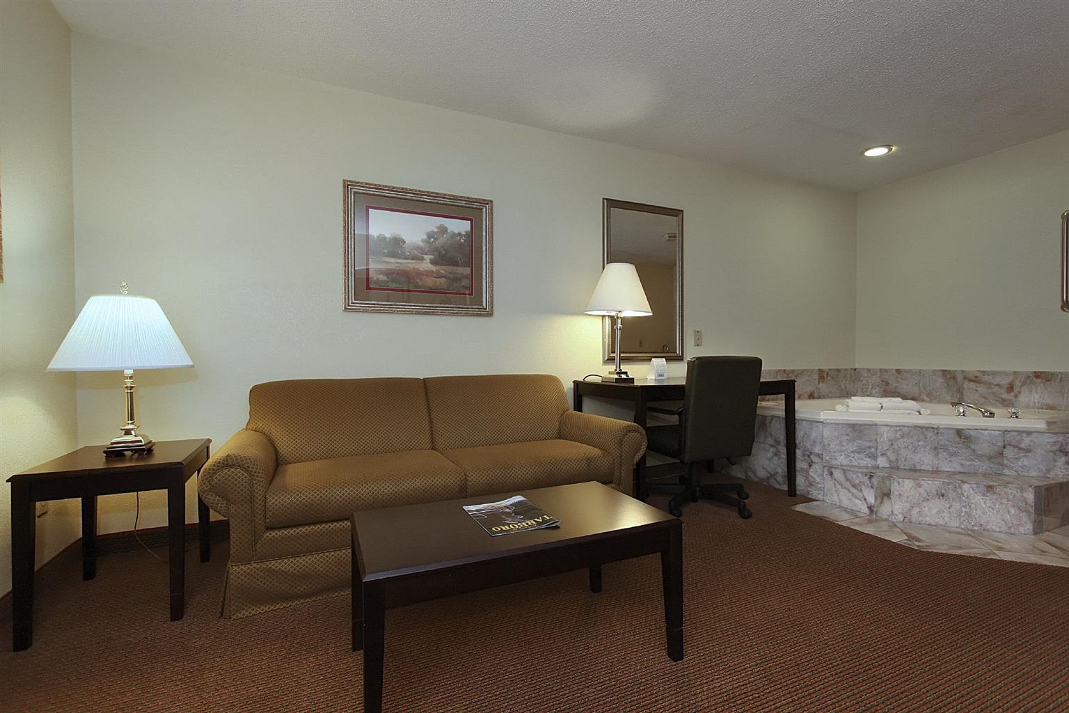 Surestay Plus Hotel Tarboro Room photo