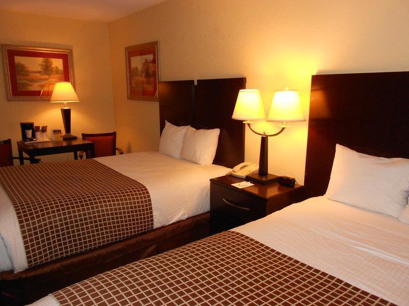 Surestay Plus Hotel Tarboro Room photo